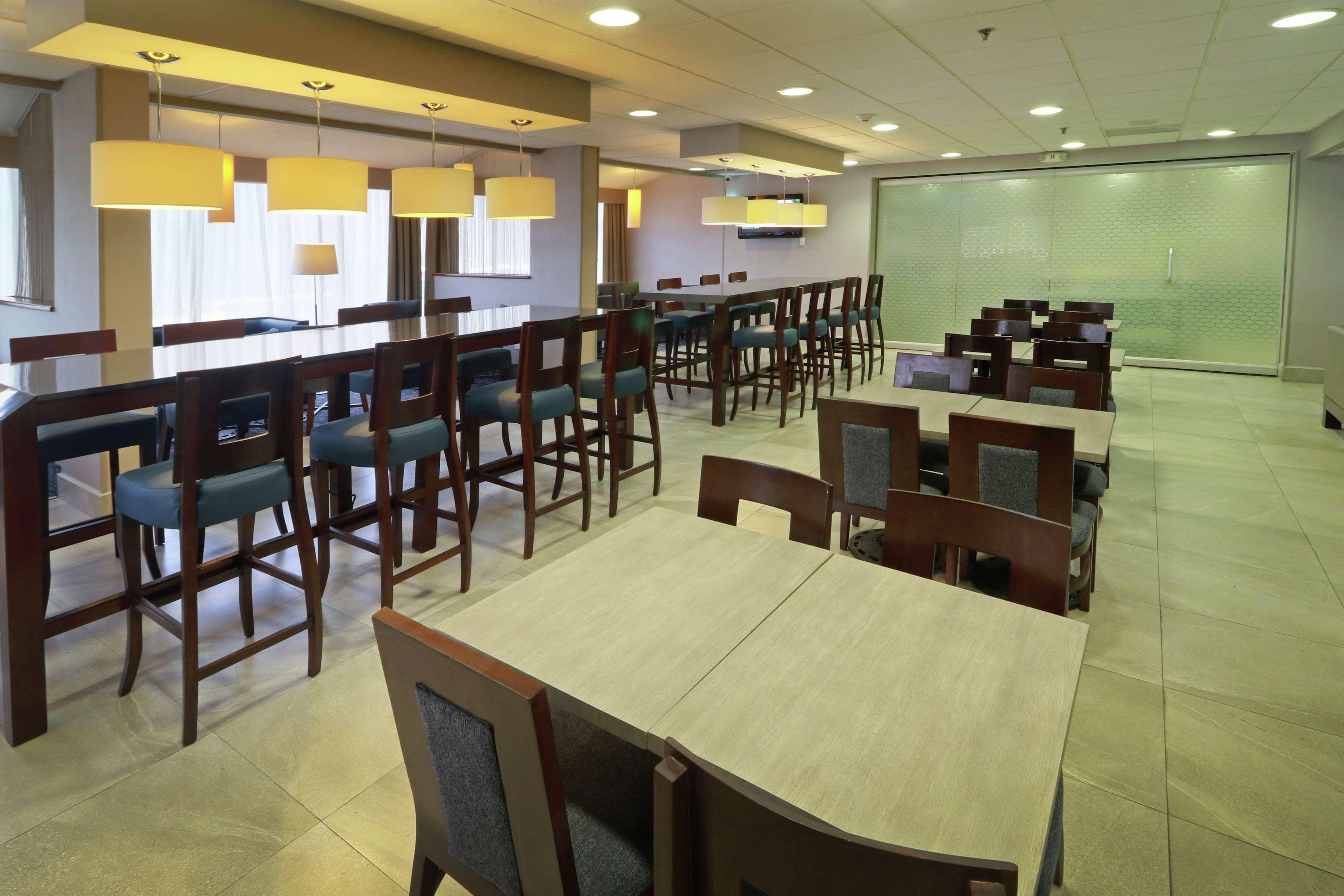 Apodaca 蒙特雷基础汉普顿旅馆酒店 外观 照片